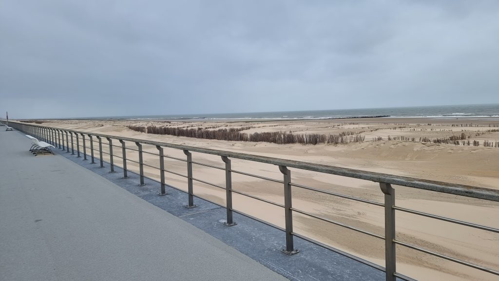 Digue de mer à Ostende