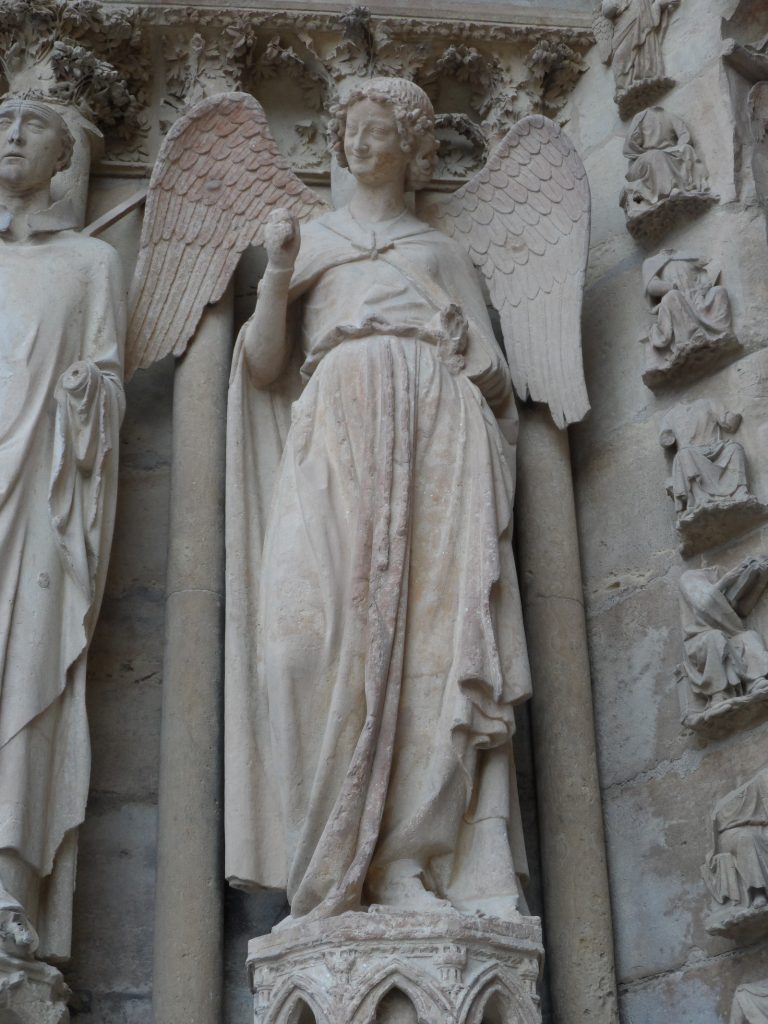 L’Ange au sourire, Cathédrale Notre-Dame de Reims, XIIIe siècle.